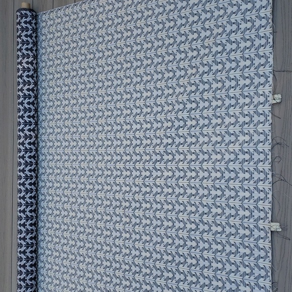 GAINSBOROUGH SILK WEAVING Co UPHOLSTERY FABRIC REMNANT - Picture 2 of 7